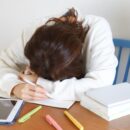 仕事のストレスで「口の健康」が悪化する?