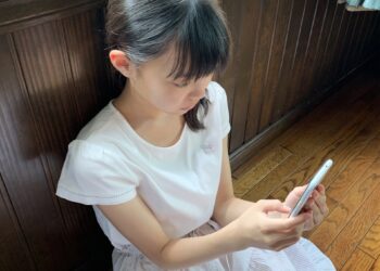 孤独な高校生ほど歯を磨かない？